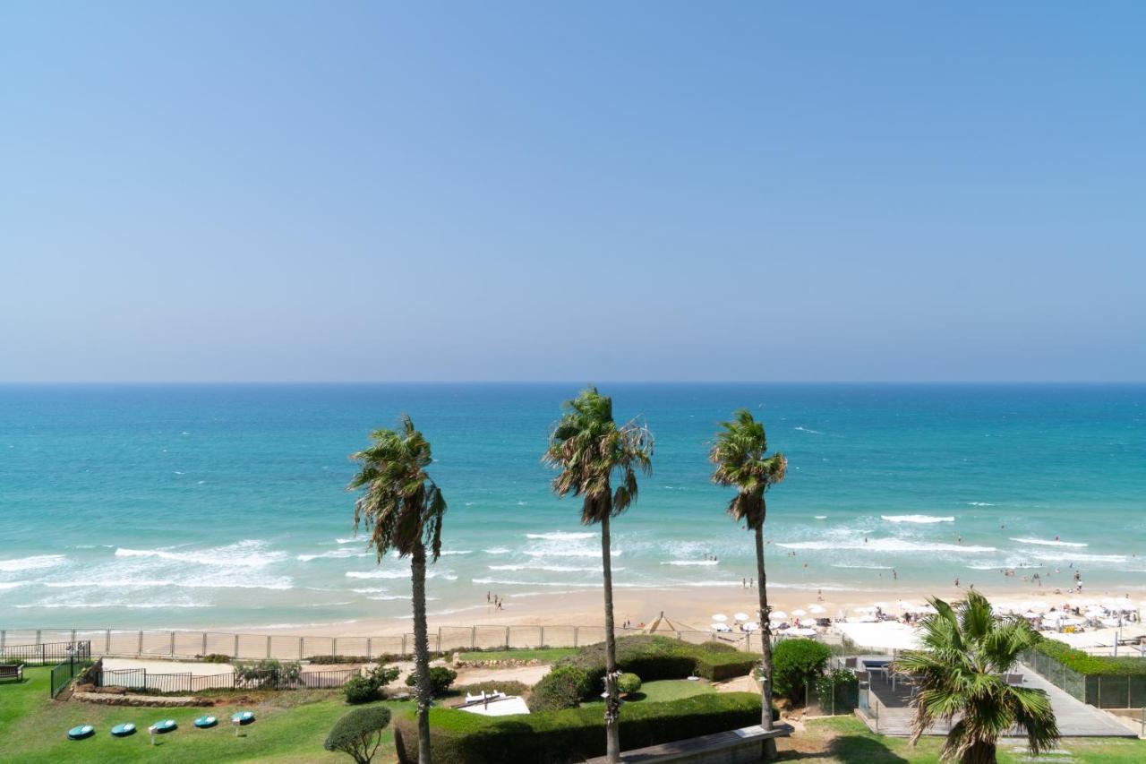 Sea View Stylish 1Br With Balcony By Beachfront Stay Herzliya Exterior photo