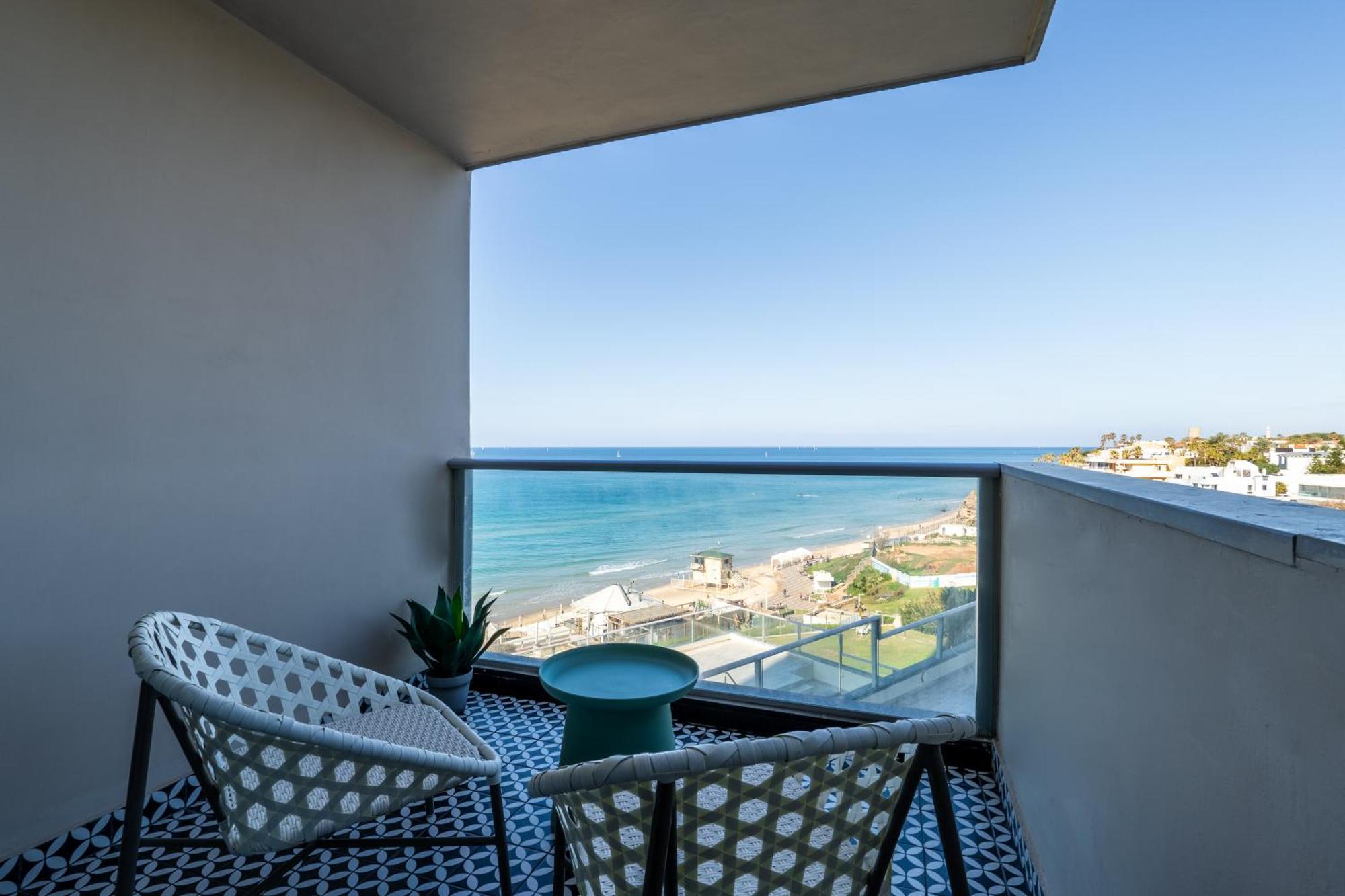 Sea View Stylish 1Br With Balcony By Beachfront Stay Herzliya Exterior photo